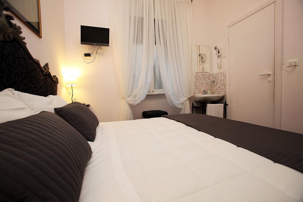 Amica Roma Guest House Exterior photo