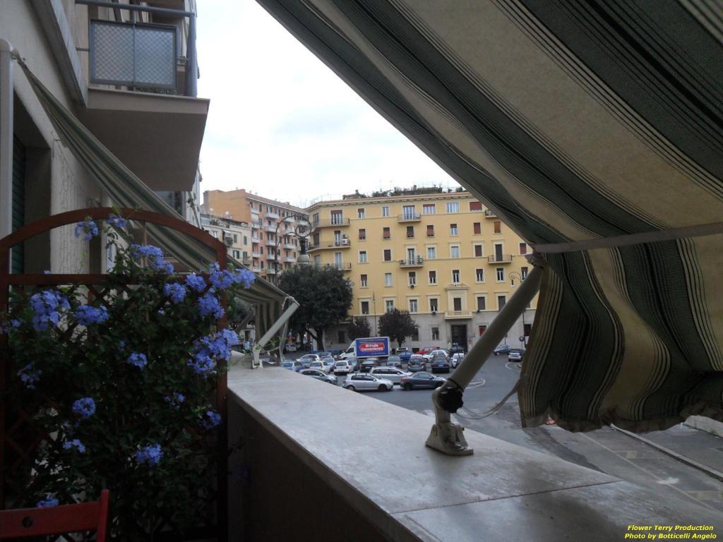 Amica Roma Guest House Exterior photo