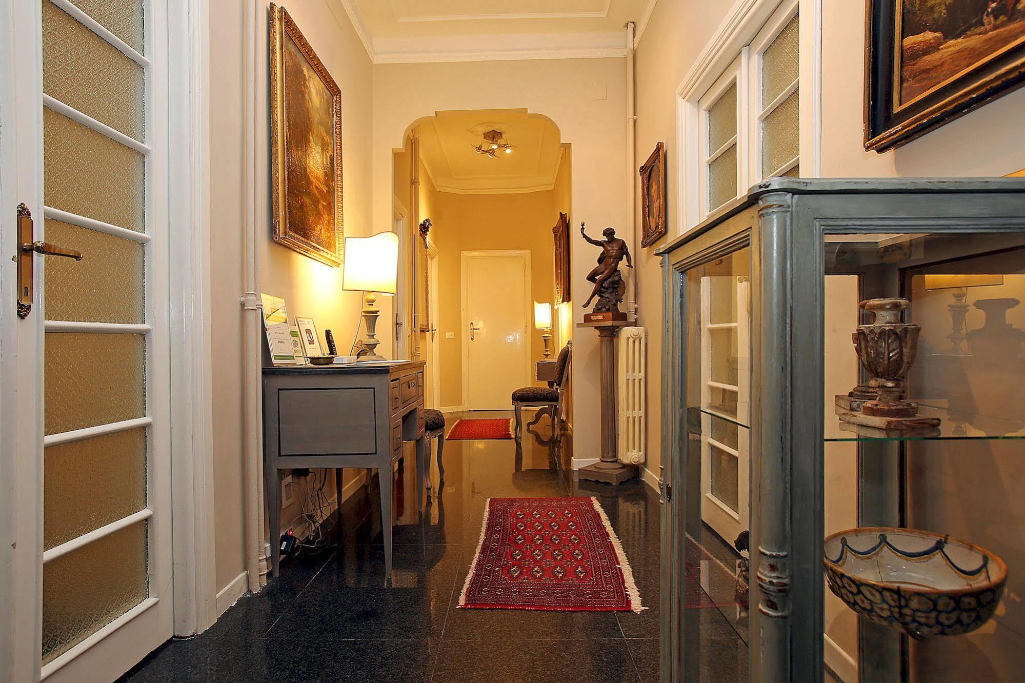 Amica Roma Guest House Exterior photo